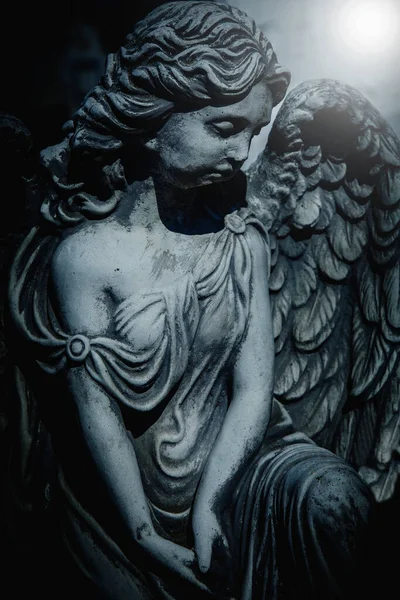 Retro Stylový Obraz Starověké Částečně Zničené Sochy Krásného Anděla — Stock fotografie