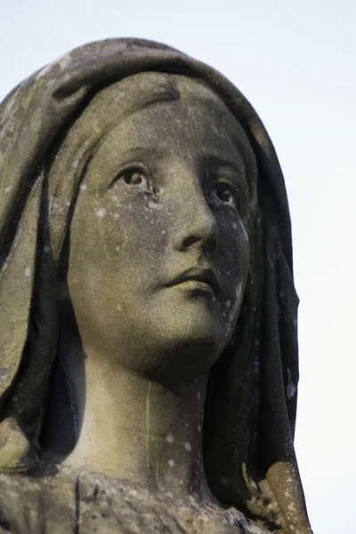 Estátua de Maria virgem — Fotografia de Stock