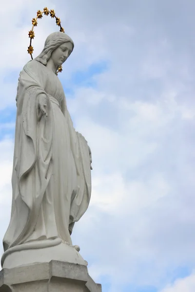 Statue av jomfru Maria – stockfoto