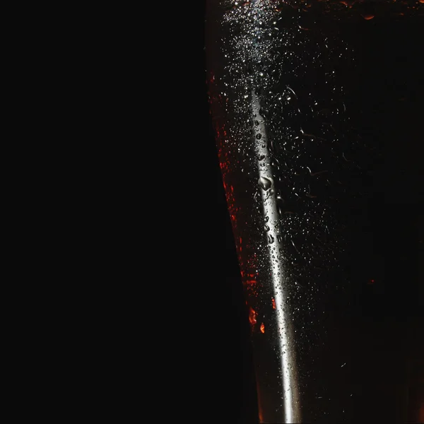 Стакан тёмного пива (фрагмент) ) — стоковое фото