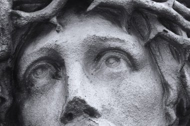 çarmıha gerilmiş İsa Mesih, gözler (heykel parçası)