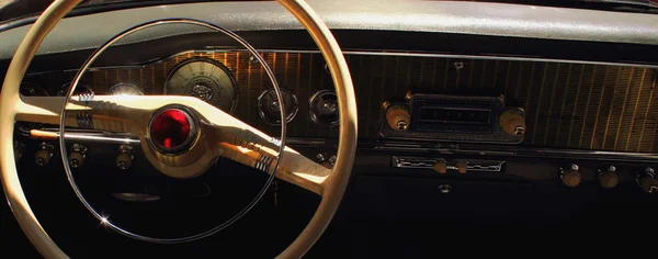 Painel do carro vintage (fragmento ) — Fotografia de Stock