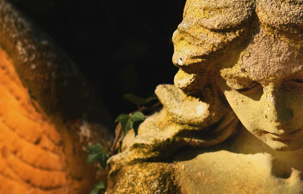 Sculpture of an angel (details) — Stock Photo, Image