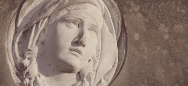 Heykel Meryem Ana (retro tarz)