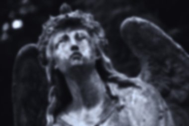 Melek figürü (belirgin hareket bulanıklığı)