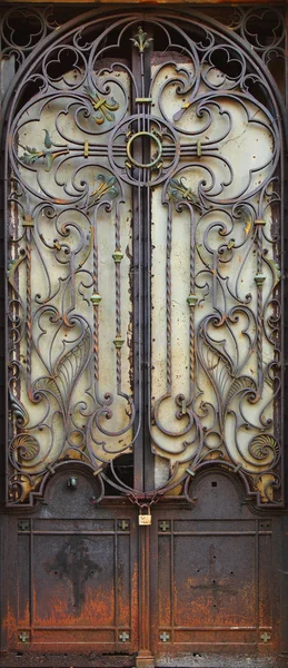 Metalen middeleeuwse vintage deur achtergrond — Stockfoto
