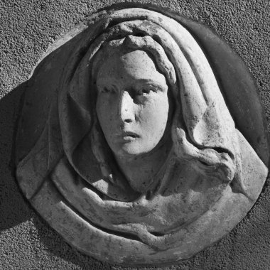 Bakire Meryem heykeli