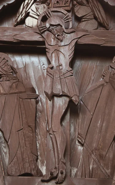 イエス キリストの十字架 (、古代の木造彫刻) — ストック写真