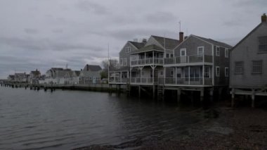 Nantucket Adası 'nda bulutlu bir gün, tarihi bölge, Harbor' daki evler