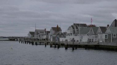 Nantucket Adası 'nda bulutlu bir gün, tarihi bölge, Harbor' daki evler