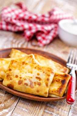 ev yapımı doldurulmuş krep