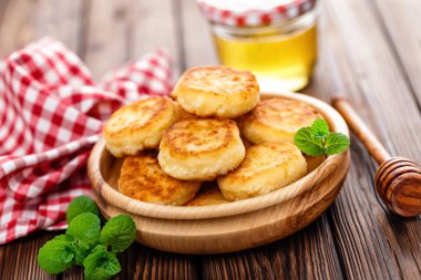 Lor peynirli börek