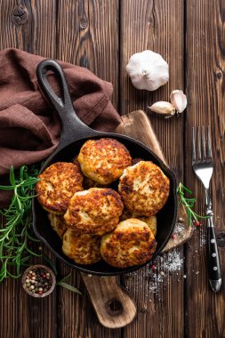 tava üzerinde et pirzola