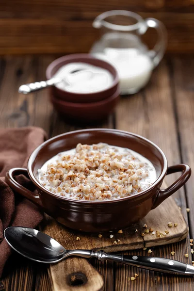 Buckwheat porridge with milk — Stock Photo, Image