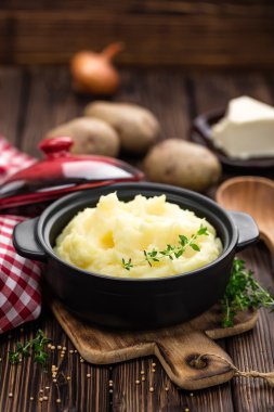 bir kase patates püresi