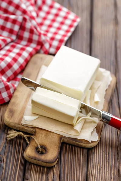 Fresh sliced butter — Stock Photo, Image