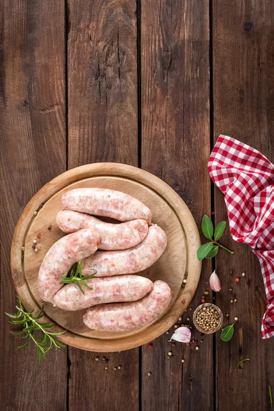 Enchidos de carne crua — Fotografia de Stock