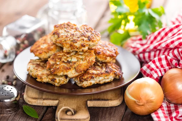 kızarmış et pirzola