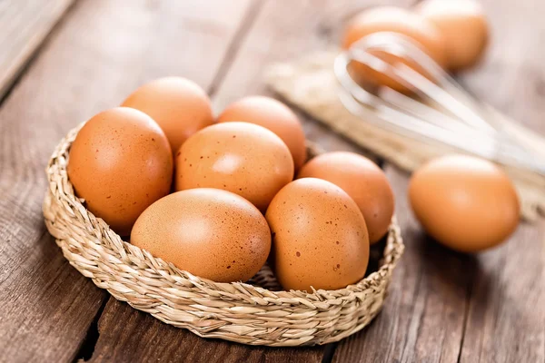 Raw chicken eggs — Stock Photo, Image