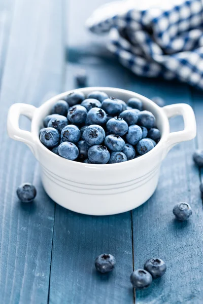 Blueberry on wooden background — Stock Photo, Image