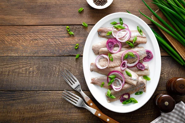 Filete Arenque Salado Marinado Con Cebolla Plato — Foto de Stock