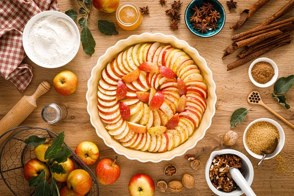 Cooking Thanksgiving Autumn Apple Pie Fresh Fruits Walnuts Wooden Table — Stock Photo, Image