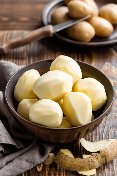 Geschilde aardappelen — Stockfoto