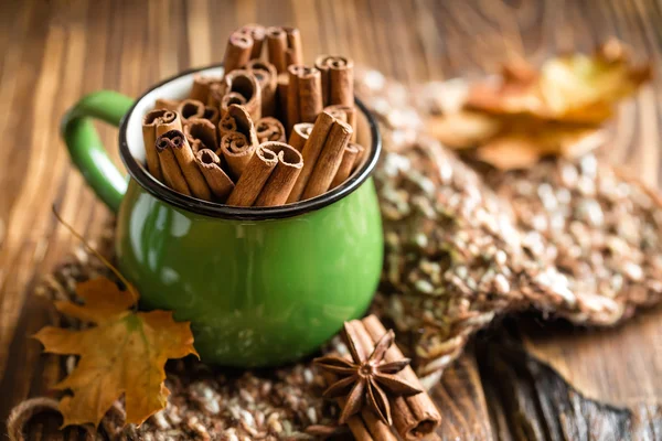 Cinnamon sticks — Stock Photo, Image