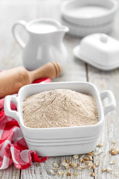 Flour an milk — Stock Photo, Image