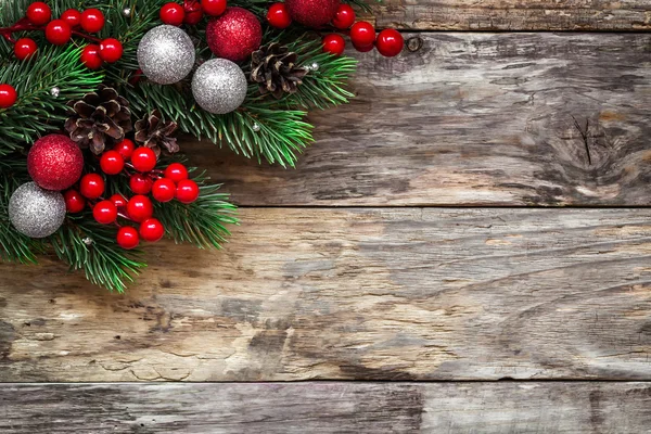 Noel süslemeleri baubles ile