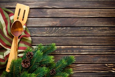 ahşap arka plan üzerinde Noel menüsü