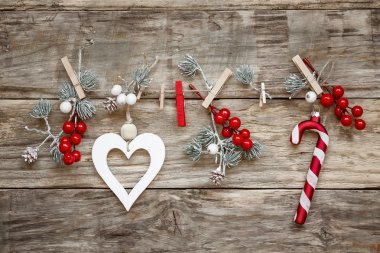 Noel süslemeleri süsler ile