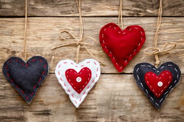 Sevgililer günü aşk kalp kartı