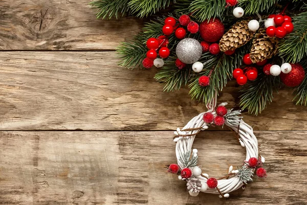Decorações de Natal com ornamentos — Fotografia de Stock