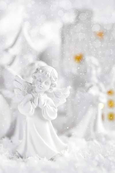 Kerstversiering met engelen — Stockfoto