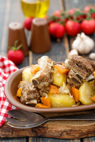 Costillas de cerdo con patata — Foto de Stock