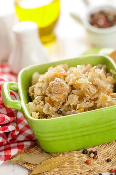 Bigos com repolho azedo e carne — Fotografia de Stock