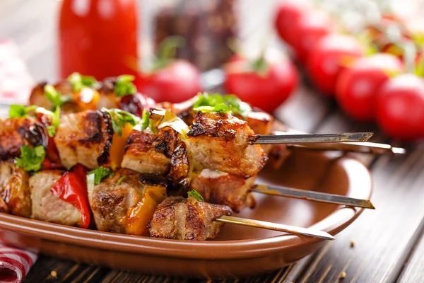 Shish kebab op spiesen — Stockfoto