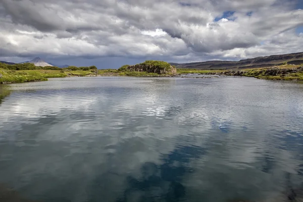 Sjön i Island — Stockfoto