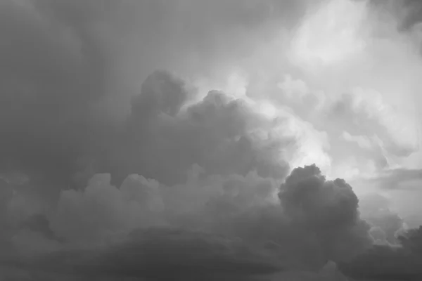 Nuvole grigie cielo — Foto Stock