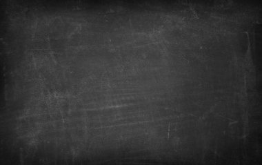 Tahta arka planda tebeşir temizlendi