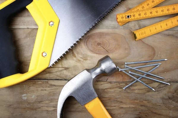 Hamer Spijkers Liniaal Zaag Hout Kopieerruimte — Stockfoto