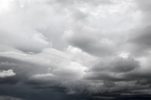 Nuvens Cinzentas Céu — Fotografia de Stock