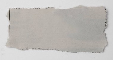 Bir parça yırtık kağıt. 