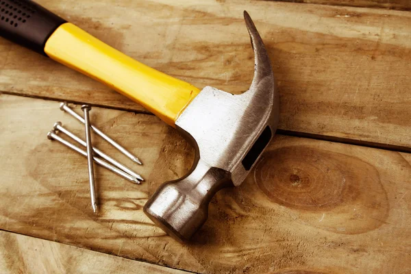 Hammer and nails — Stock Photo, Image