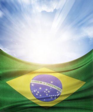 bayrak ve gökyüzü