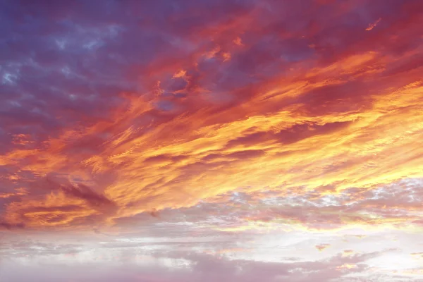 Ljusa himlen — Stockfoto