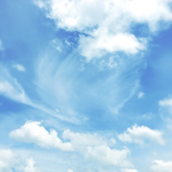 Nuvens no céu — Fotografia de Stock