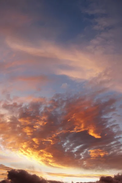 Летнее небо — стоковое фото
