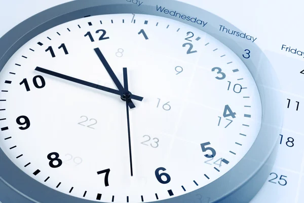 Clock and calendar — Stock Photo, Image